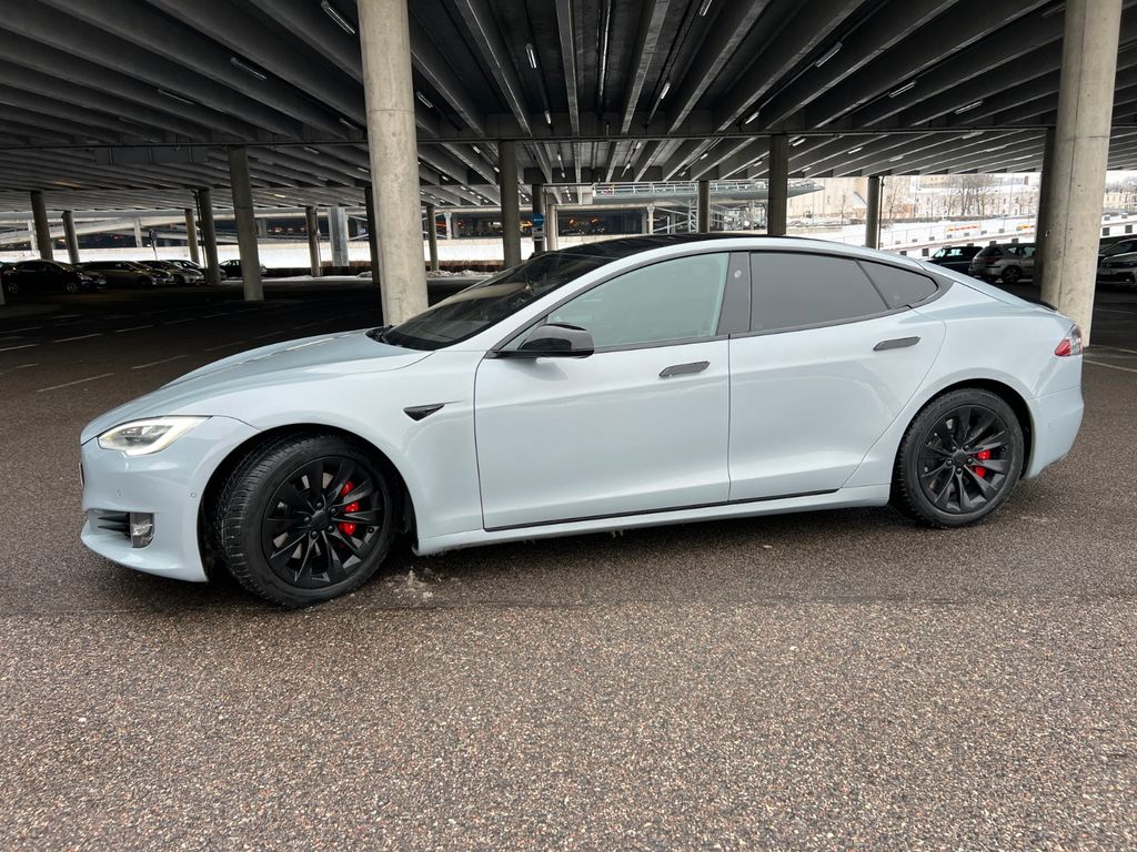 Tesla Model S 2016