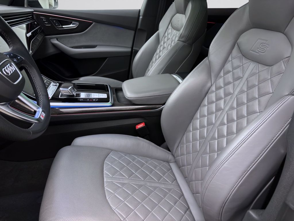 Audi SQ8 2023