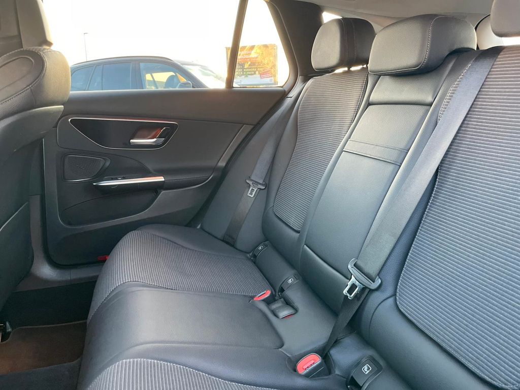 Mercedes-Benz C 200 2023