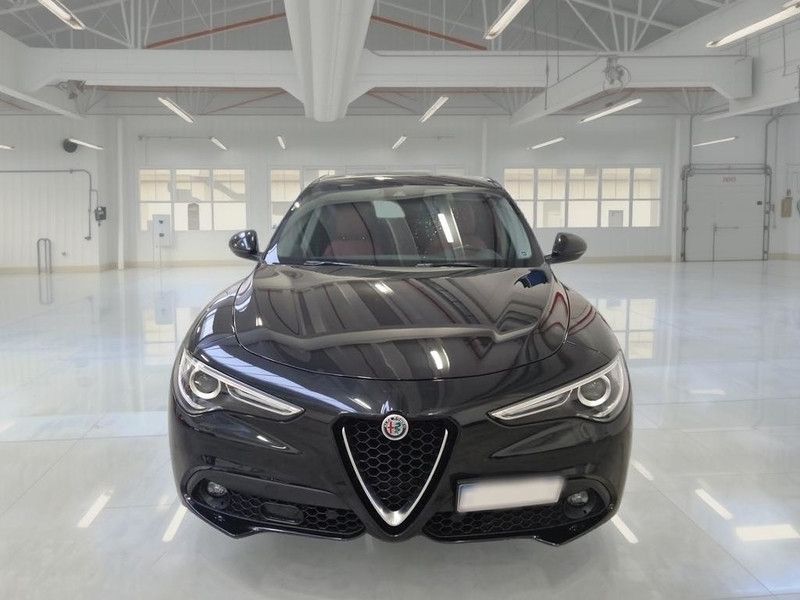 Alfa Romeo Stelvio 2021