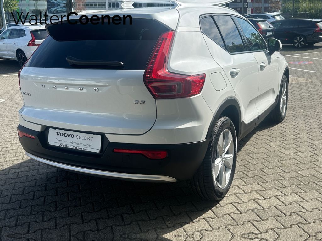 Volvo XC40 2025