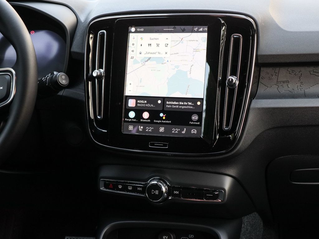 Volvo EX40 2026