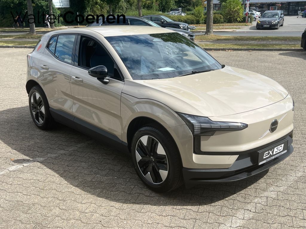 Volvo EX30 2025