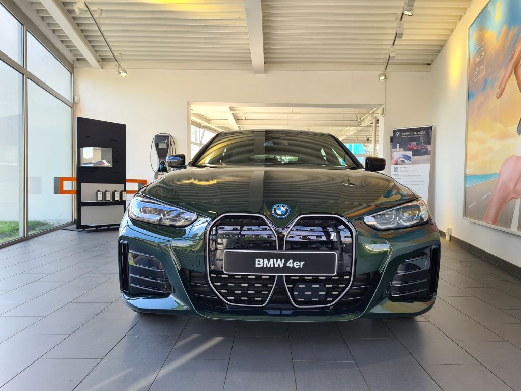 BMW i4 2023