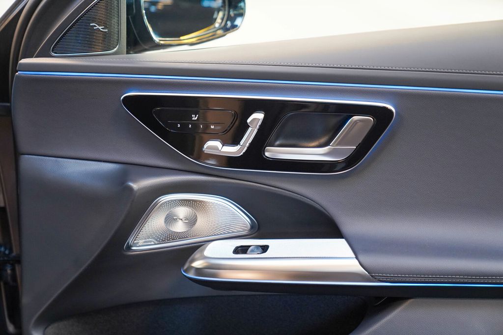 Mercedes-Benz E 300 2024