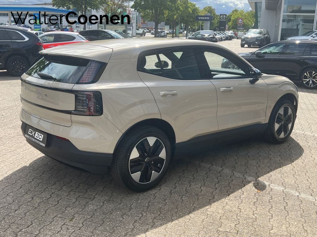 Volvo EX30 2025