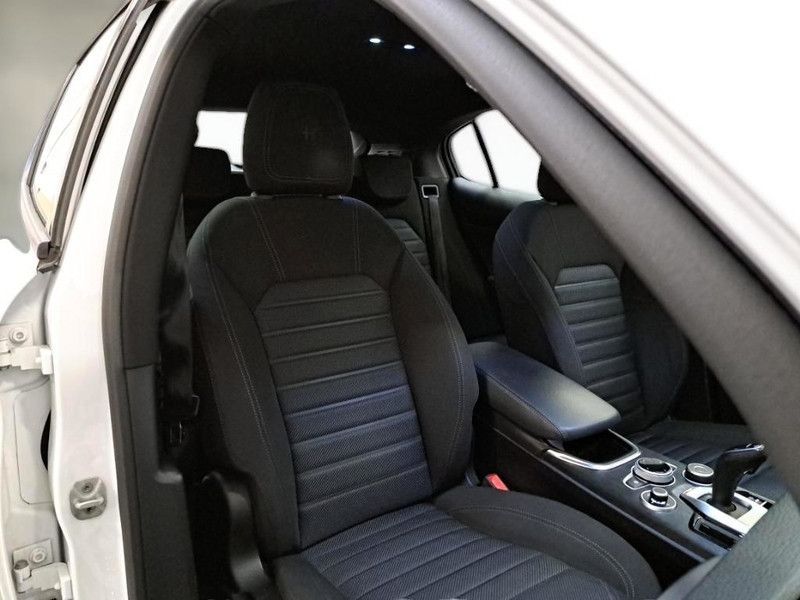 Alfa Romeo Stelvio 2022