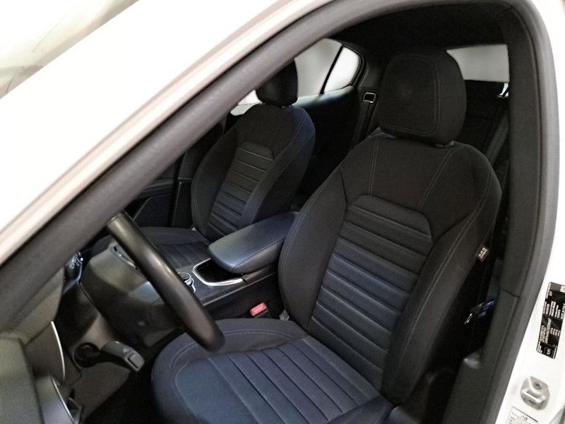 Alfa Romeo Stelvio 2022