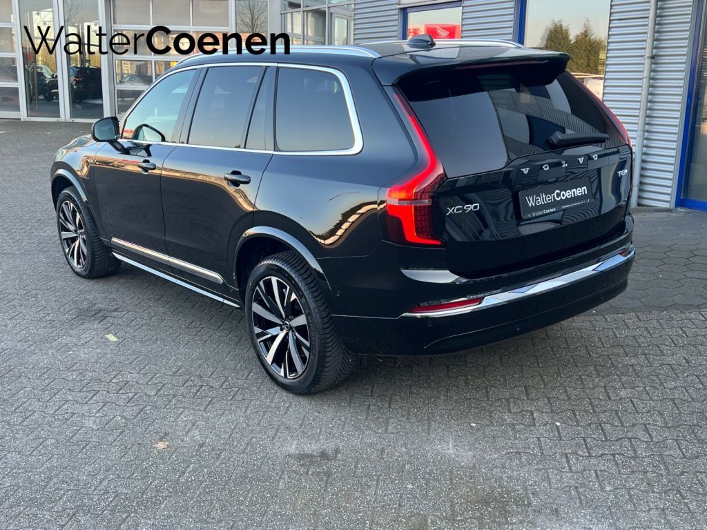 Volvo XC90 2025