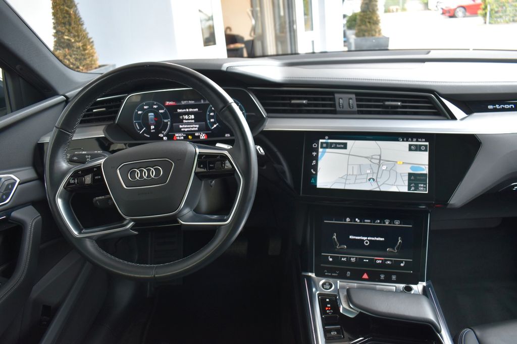 Audi e-tron 2021
