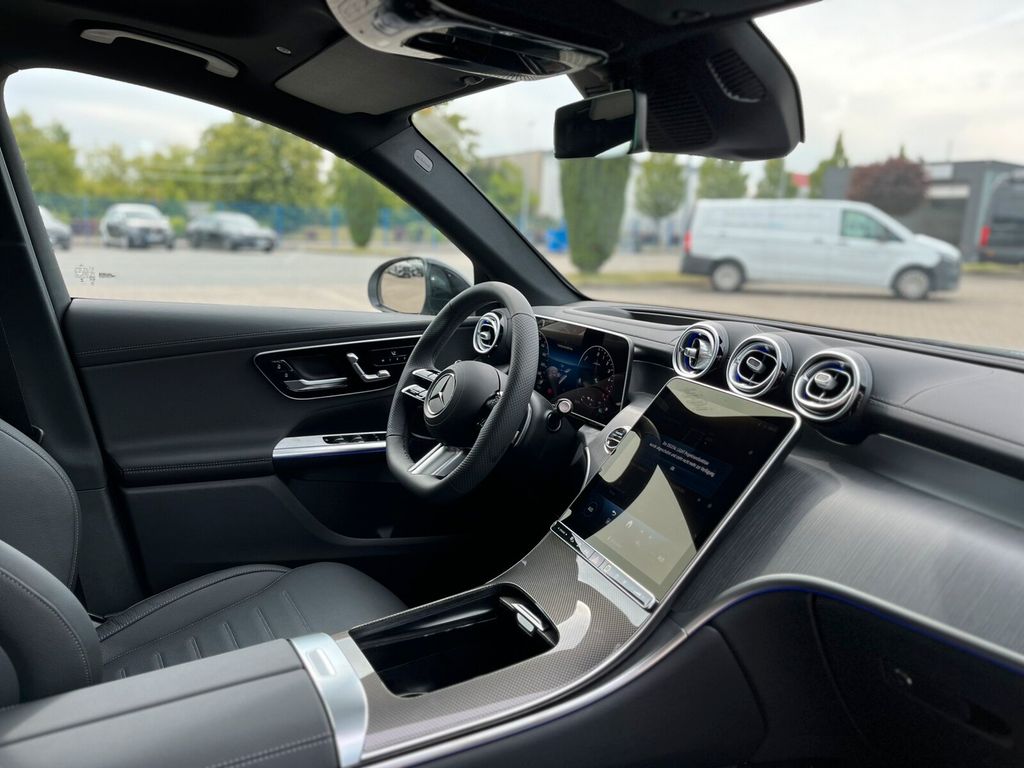 Mercedes-Benz GLC 300 2025