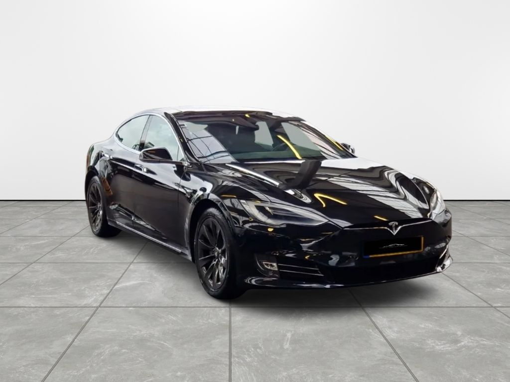 Tesla Model S 2018