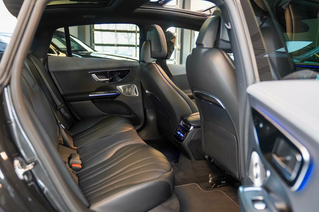 Mercedes-Benz EQE 2025