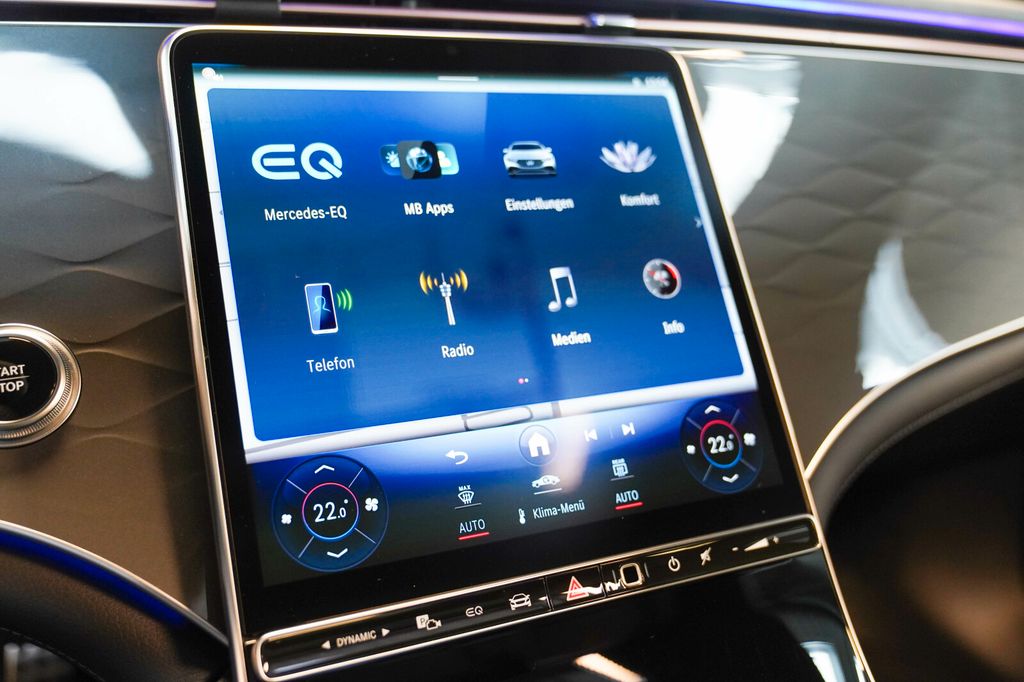 Mercedes-Benz EQE 2025