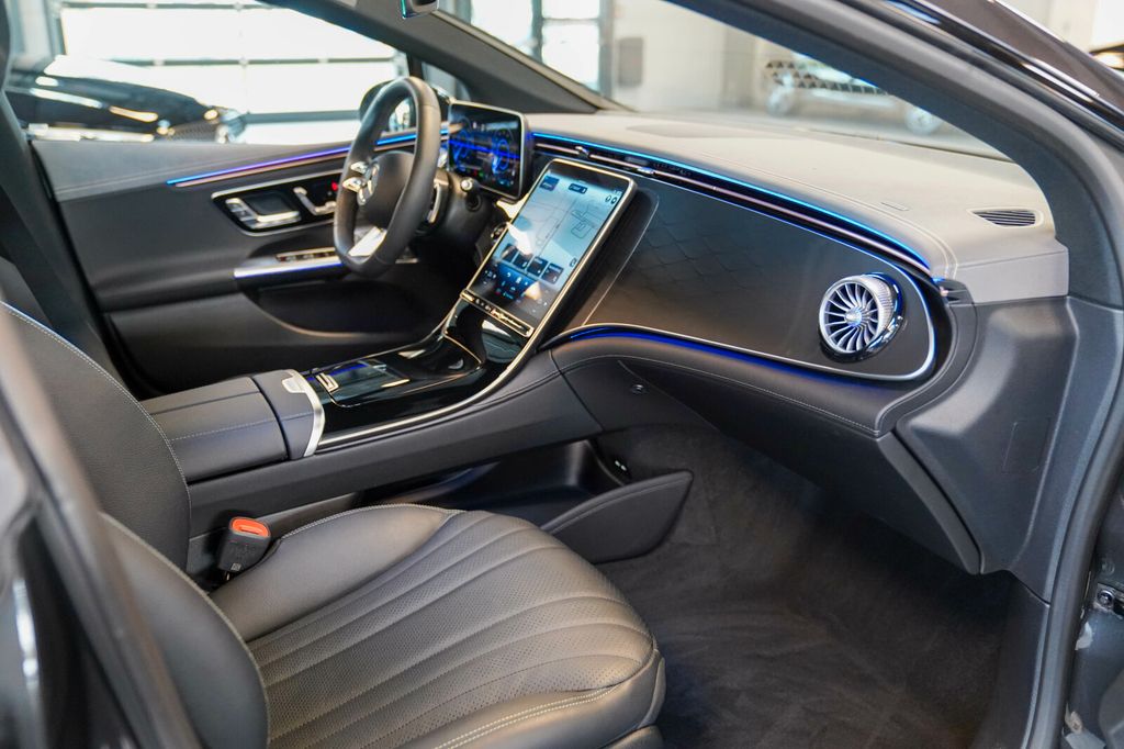 Mercedes-Benz EQE 2025