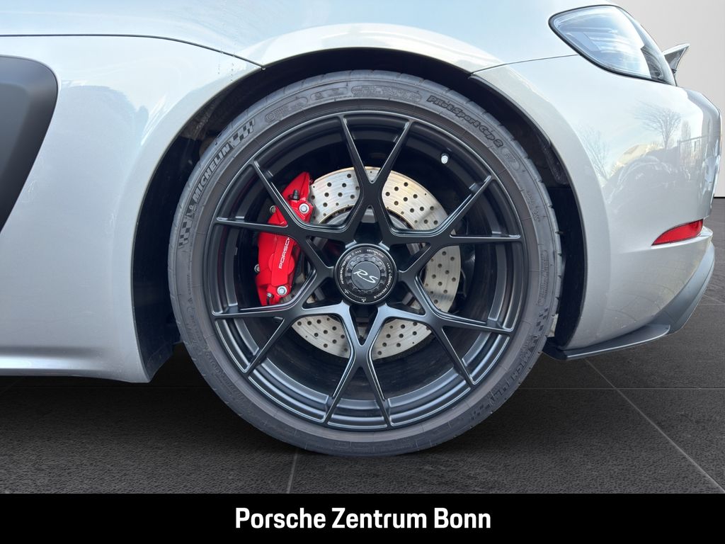 Porsche Boxster 2025