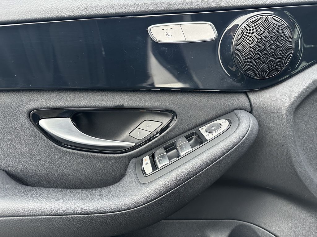 Mercedes-Benz C 300 2021