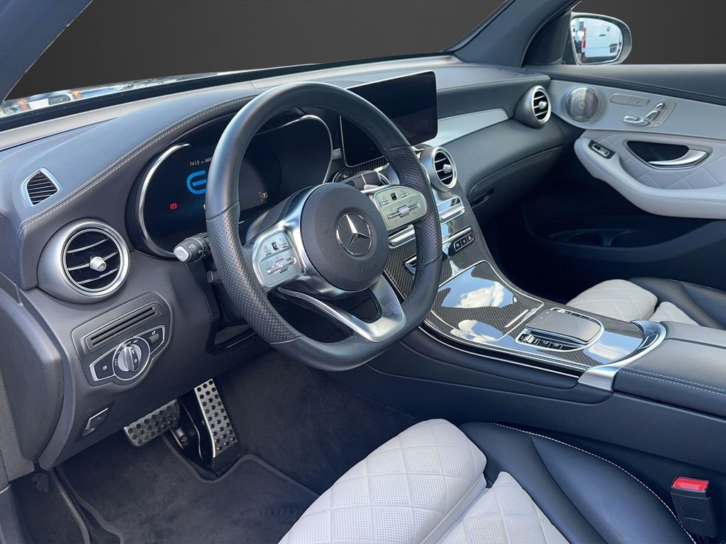 Mercedes-Benz GLC 300 2021
