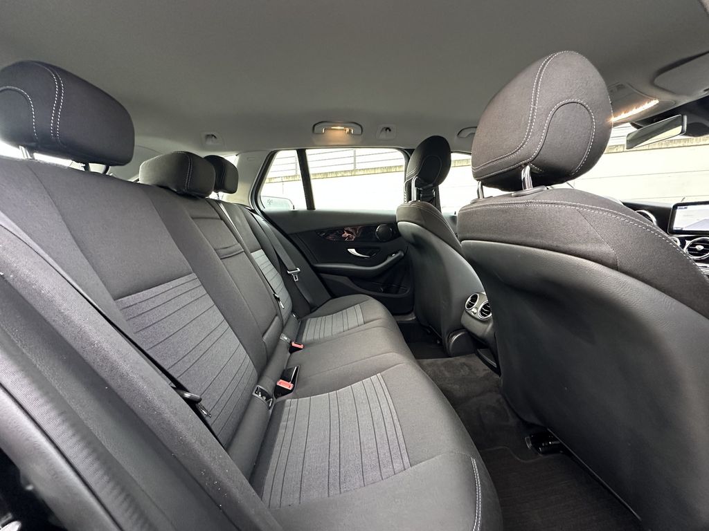 Mercedes-Benz C 300 2021