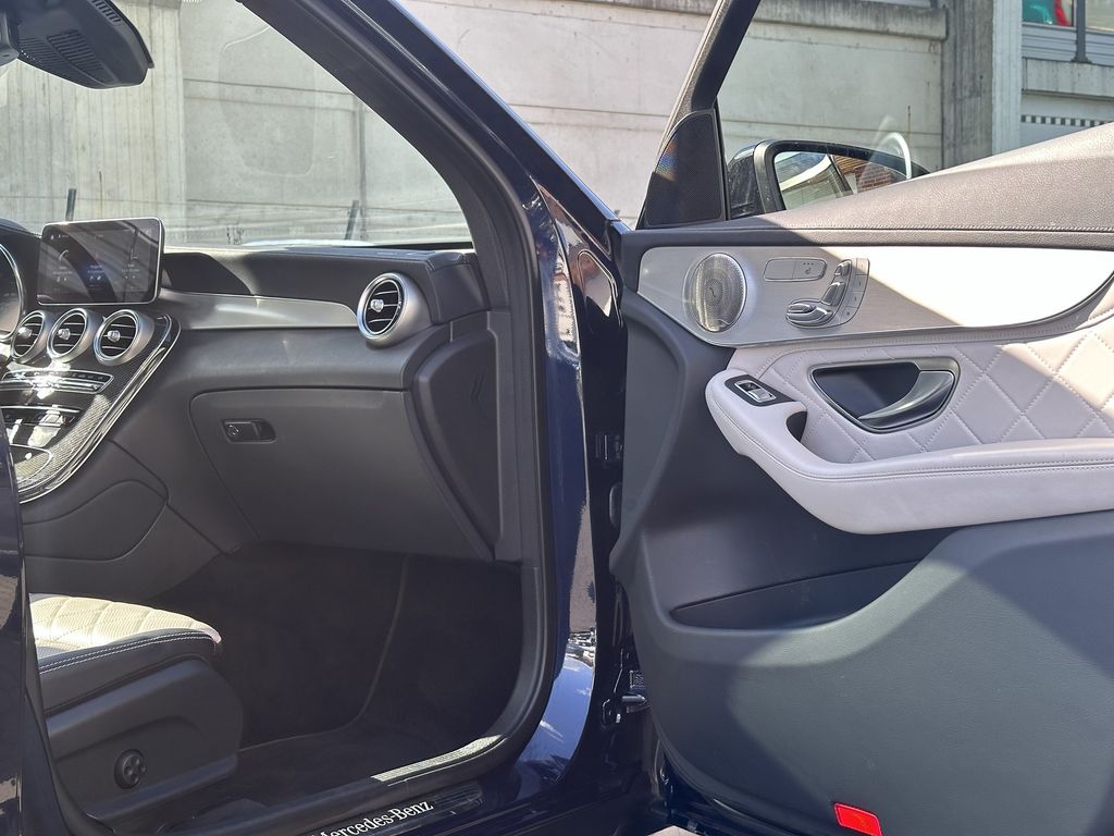 Mercedes-Benz GLC 300 2021