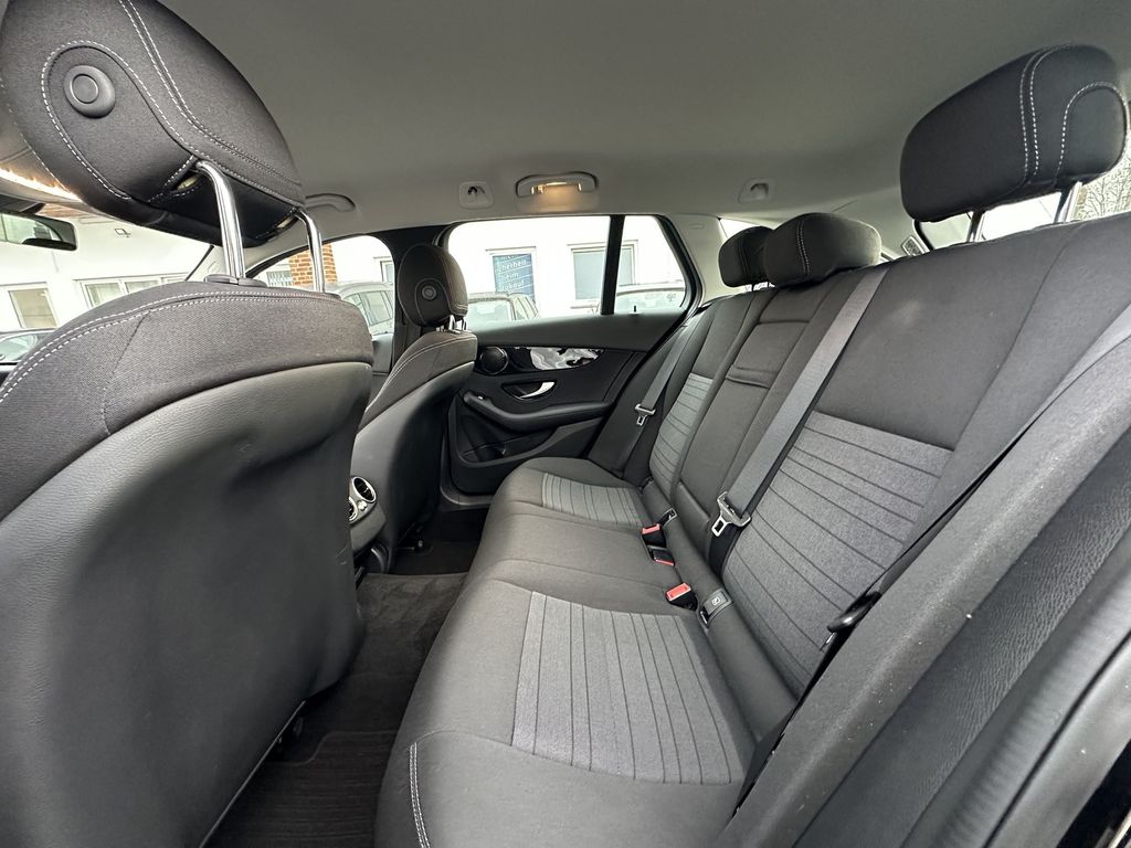 Mercedes-Benz C 300 2021