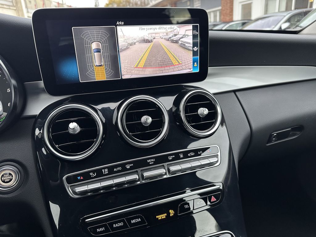 Mercedes-Benz C 300 2021