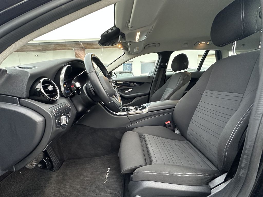 Mercedes-Benz C 300 2021
