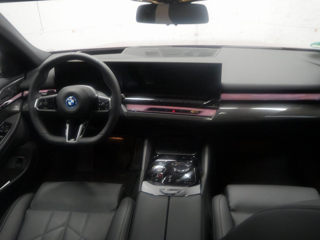 BMW i5 2025