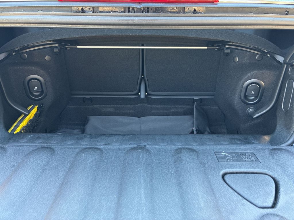 MINI John Cooper Works Cabrio 2023