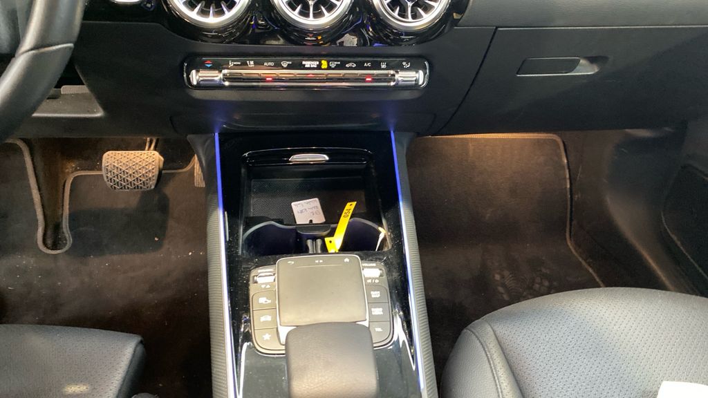 Mercedes-Benz B 250 2022