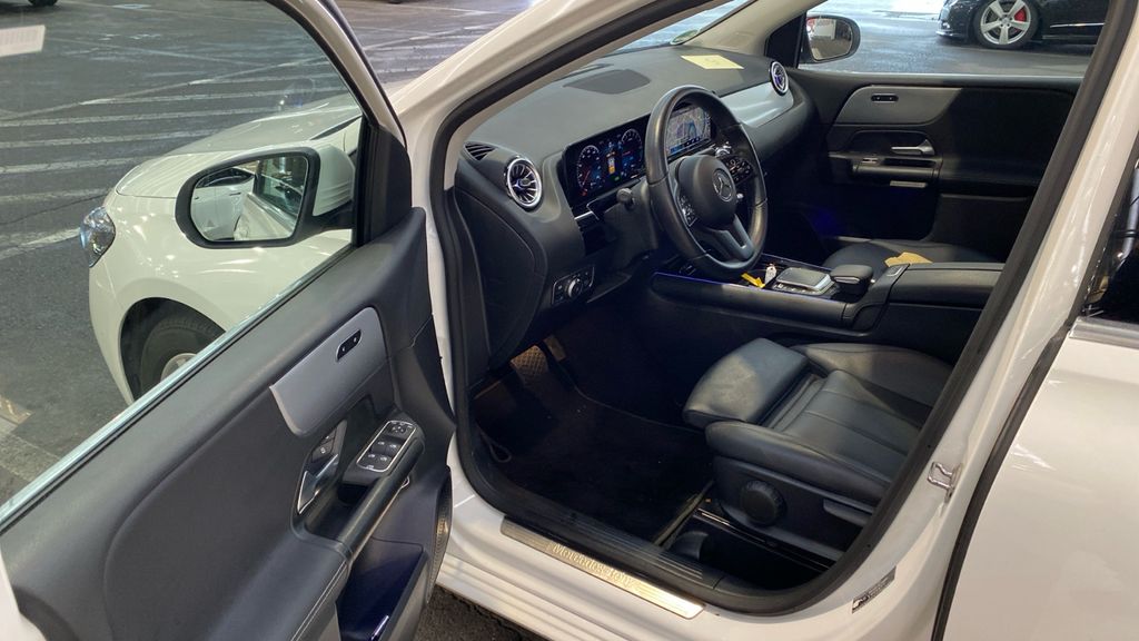 Mercedes-Benz B 250 2022