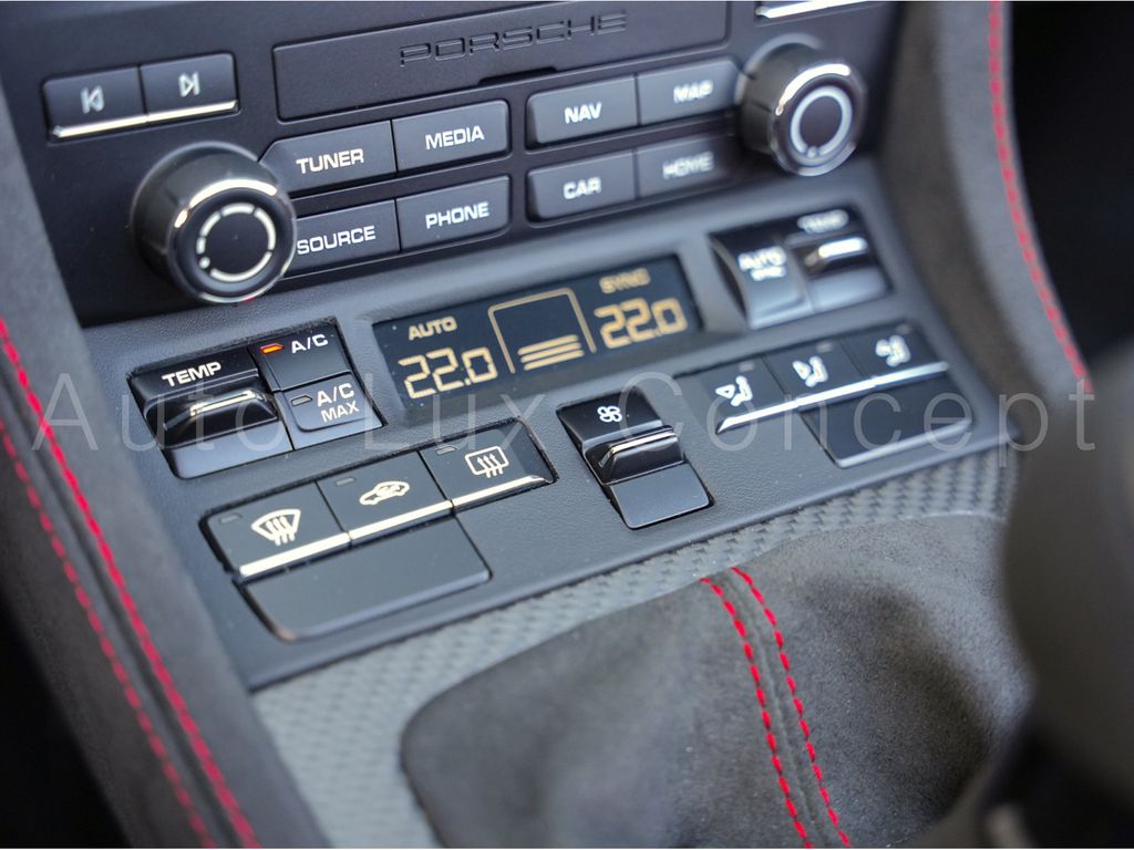 Porsche Boxster 2025