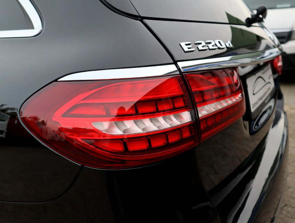 Mercedes-Benz E 220 2021