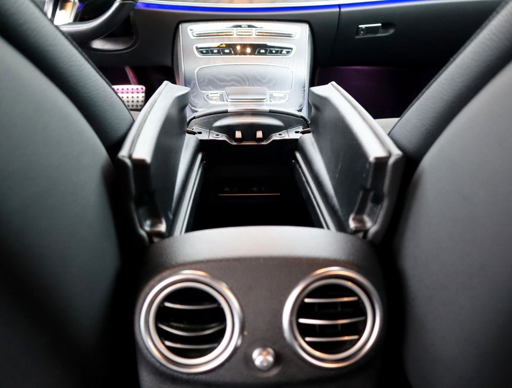 Mercedes-Benz E 220 2021