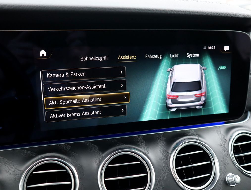 Mercedes-Benz E 220 2021