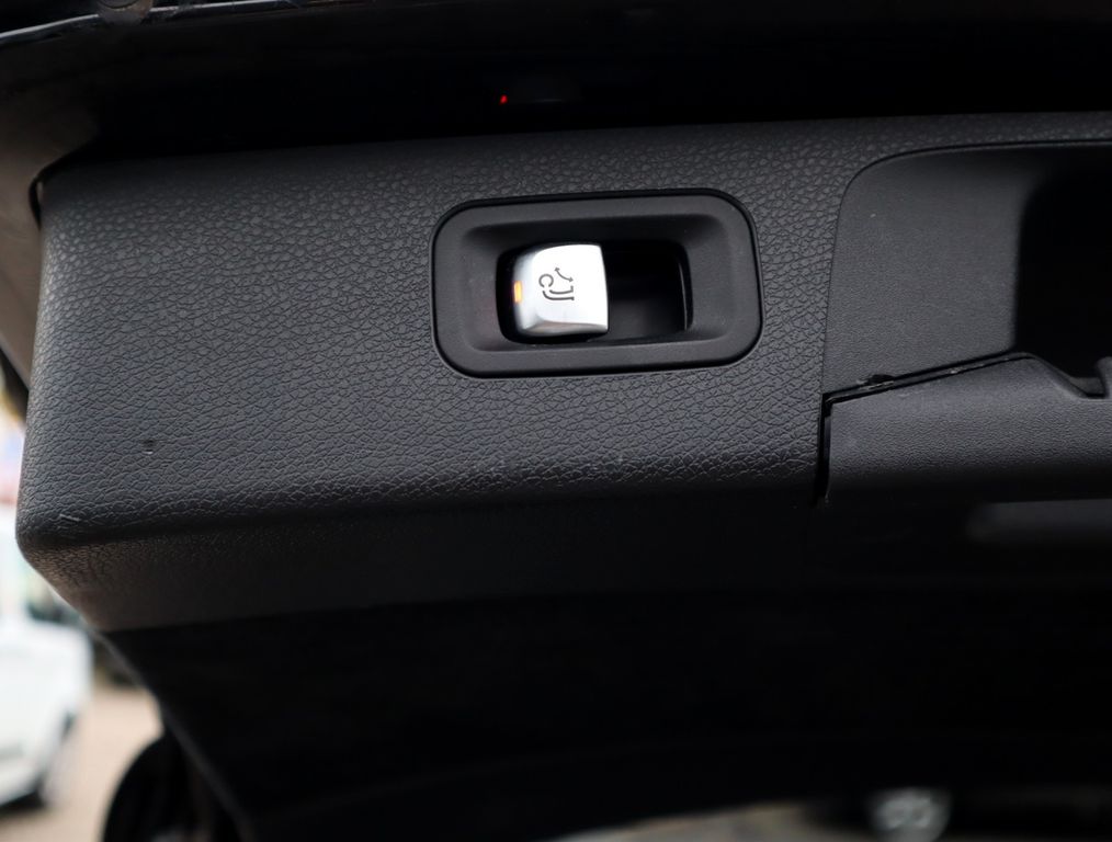 Mercedes-Benz E 220 2021