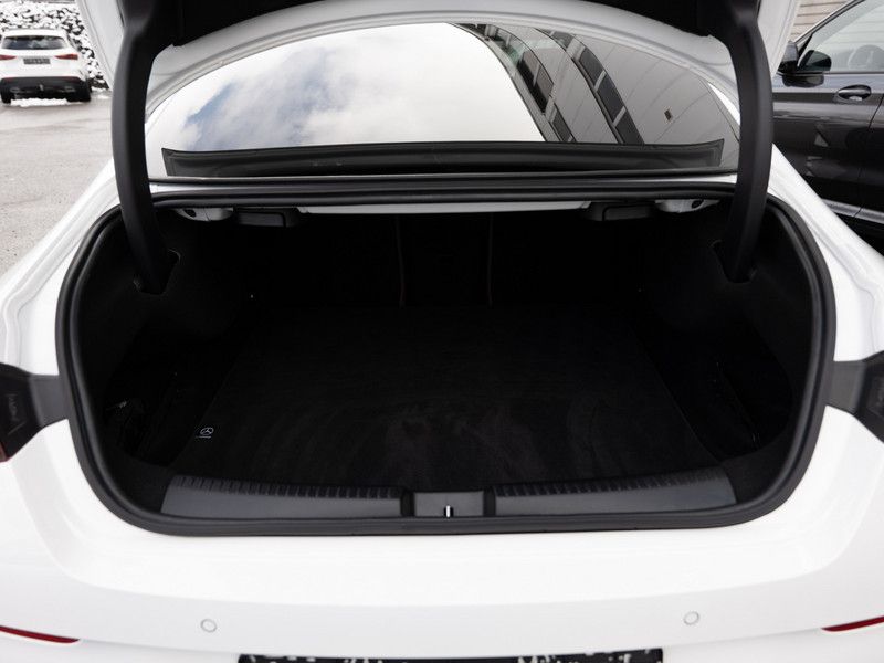 Mercedes-Benz CLA 220 2025