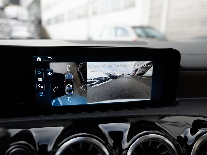 Mercedes-Benz CLA 220 2025