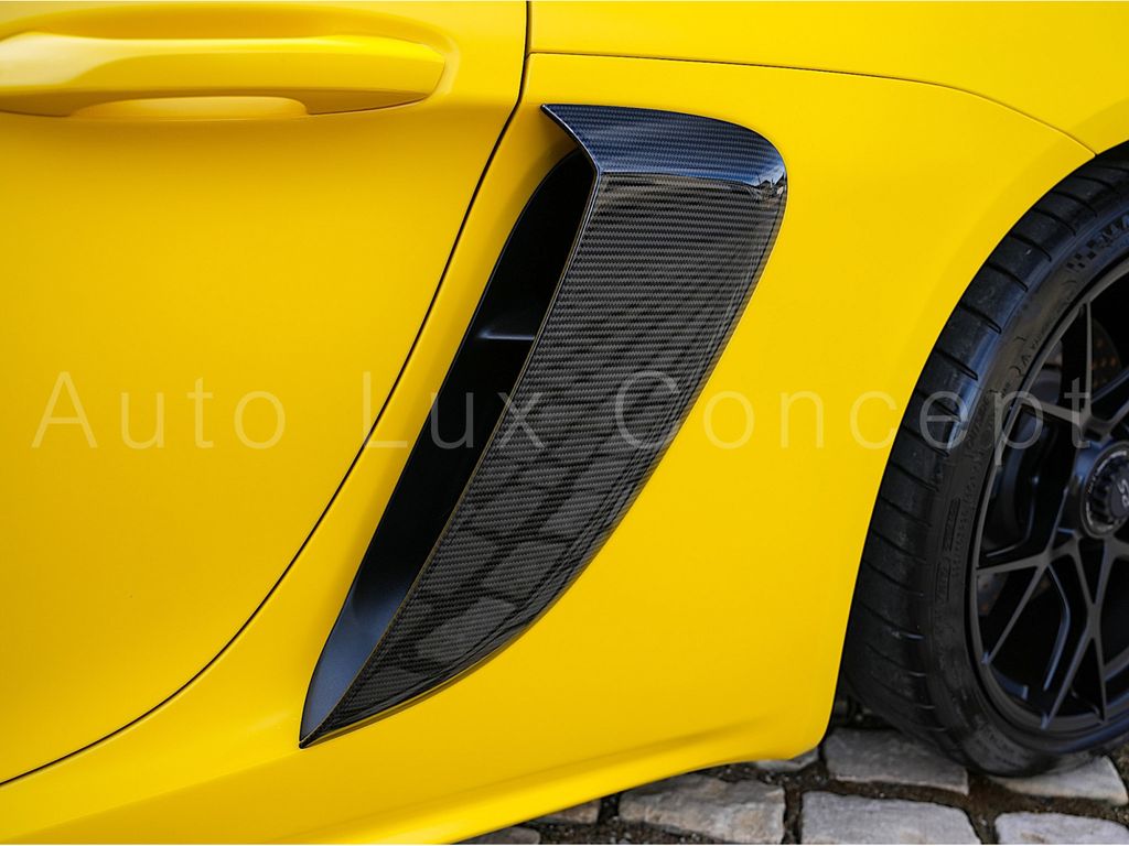 Porsche Cayman 2023