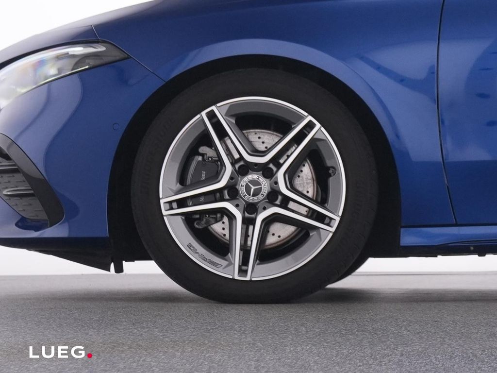 Mercedes-Benz A 220 2024