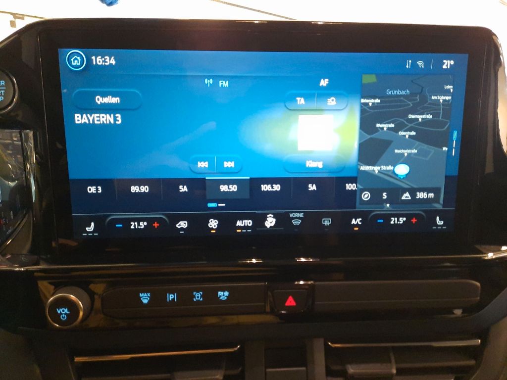 Ford Tourneo Custom 2025