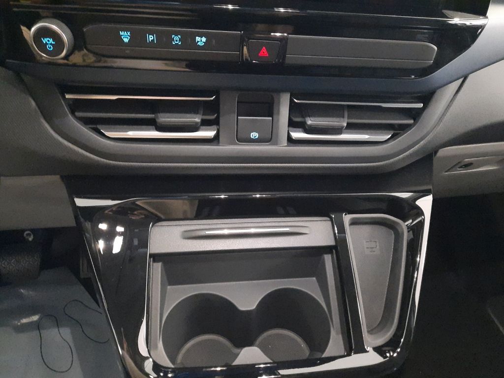 Ford Tourneo Custom 2025