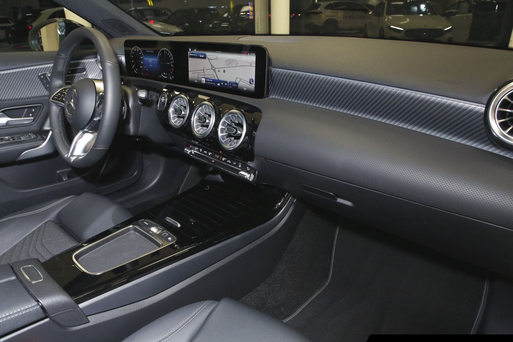 Mercedes-Benz A 250 2025