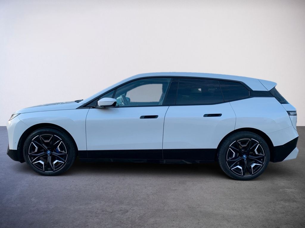 BMW iX 2023