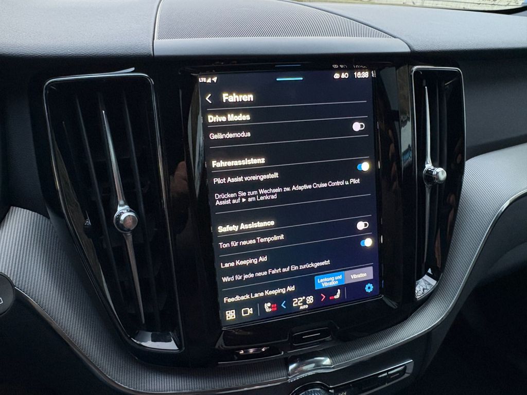 Volvo XC60 2025