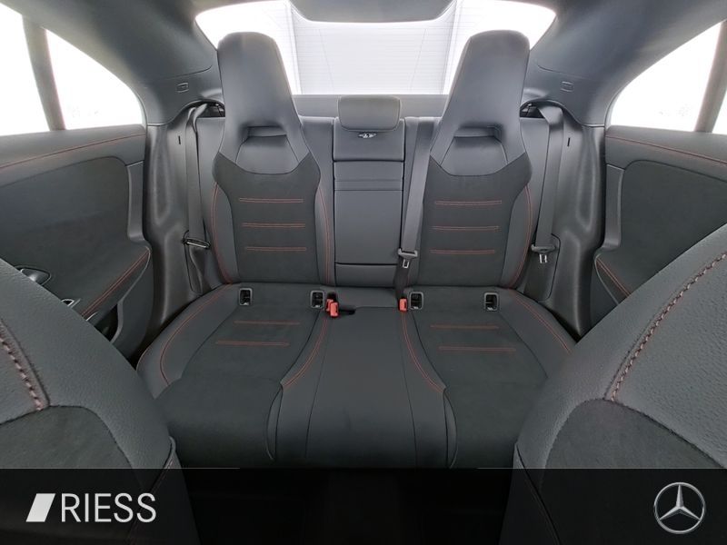 Mercedes-Benz CLA 200 2024