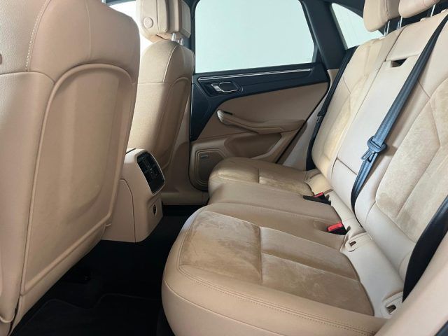 Porsche Macan 2020