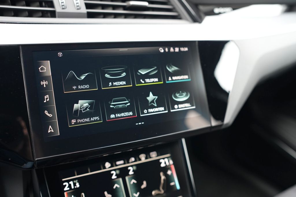 Audi e-tron 2022