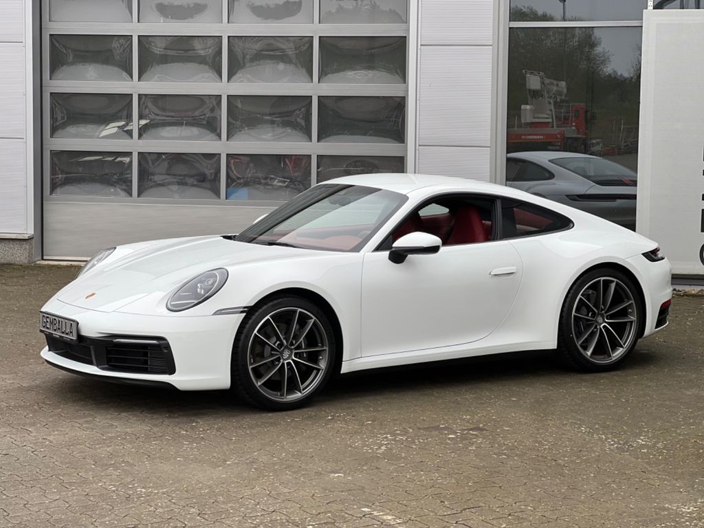 Porsche 992 2025