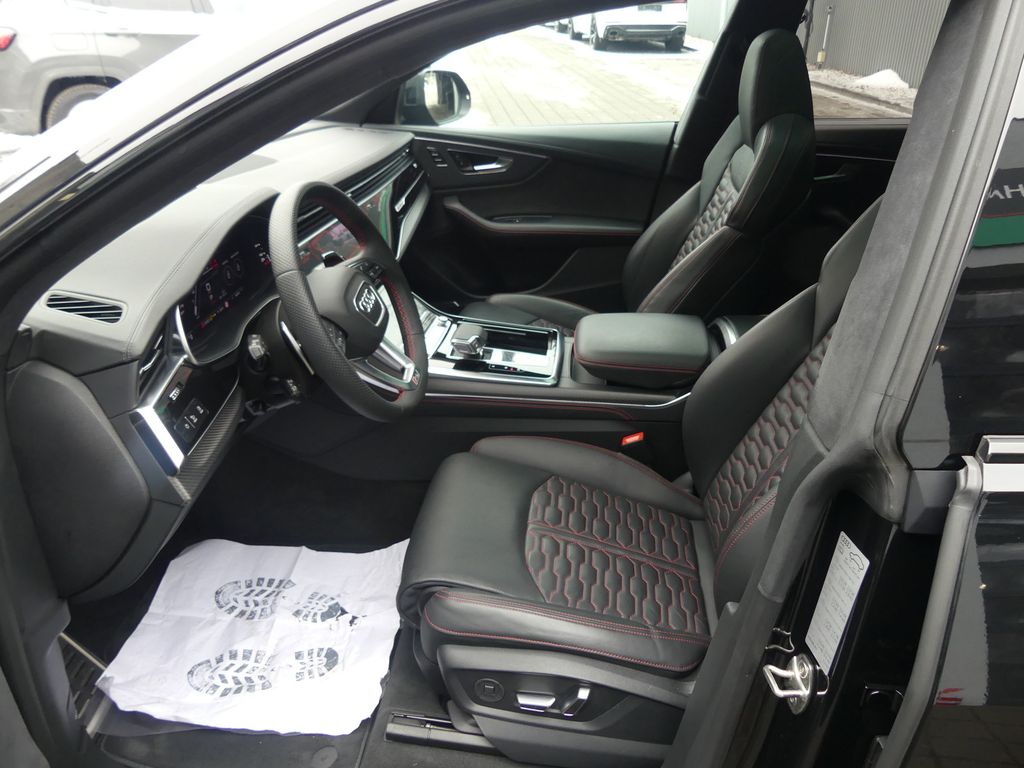 Audi RSQ8 2024